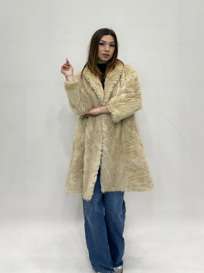 Cappotto di visone bianco lavorazione V