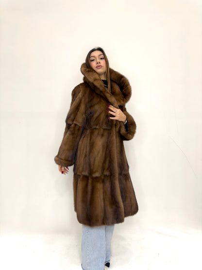 Cappotto Zibellino canadese con lavorazione   orizzontale ad ondina modellistica fendi