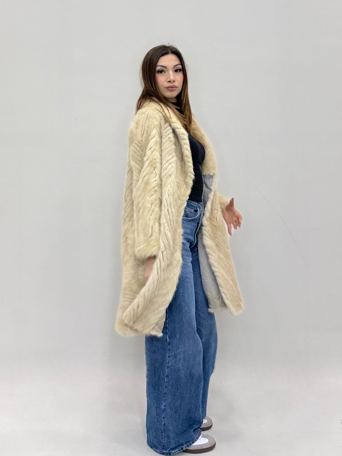 Cappotto di visone bianco lavorazione V