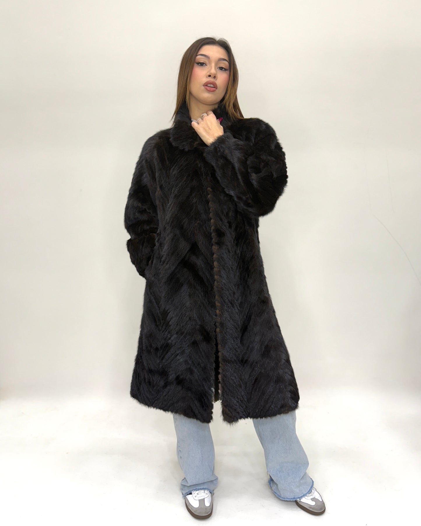 Cappotto Visone   lungo lavorazione a V diagonale