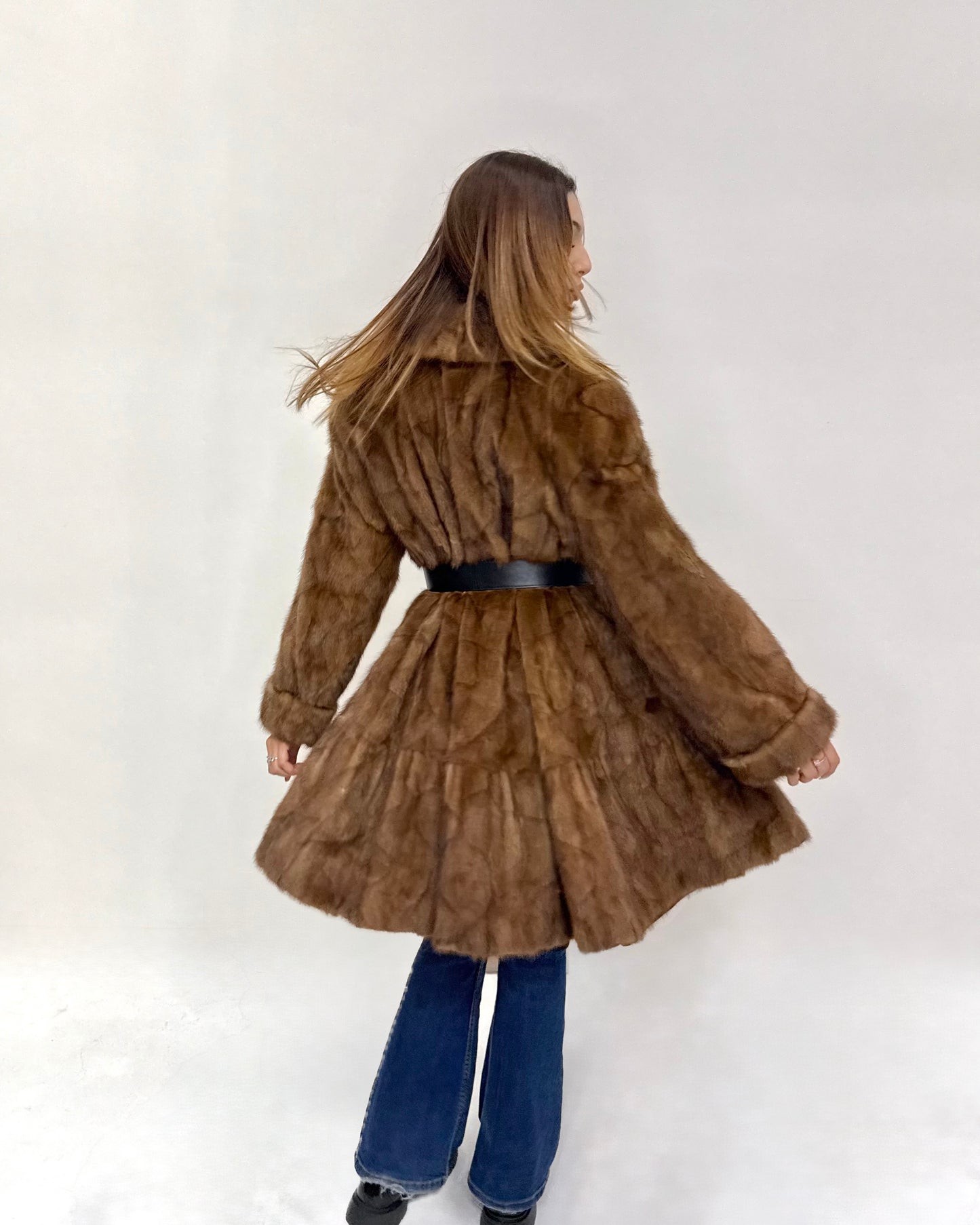 Mantella Visone Balze Color Miele Archivio | ReFur Luxury