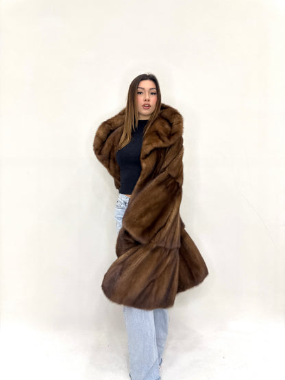 Cappotto Zibellino canadese con lavorazione   orizzontale ad ondina modellistica fendi