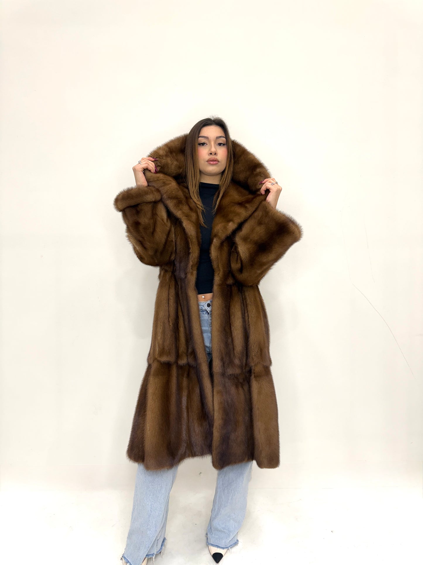 Cappotto Zibellino canadese con lavorazione   orizzontale ad ondina modellistica fendi