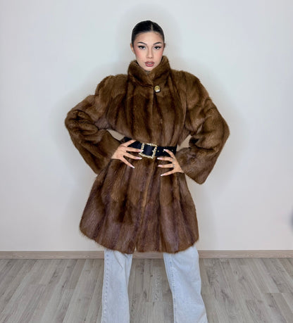 Visone 3/4 a lavorazione verticale color marrone – Pelliccia rigenerata di lusso