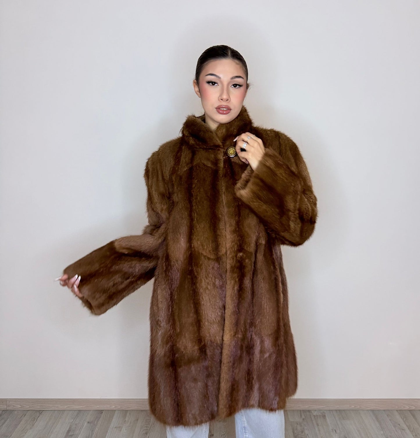 Visone 3/4 a lavorazione verticale color marrone – Pelliccia rigenerata di lusso