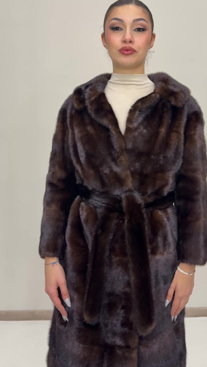 Cappotto di visone con cintura lavorazione orizzontale